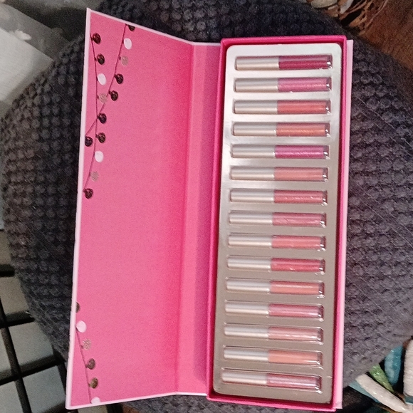 #24. Lip Gloss set💋By Body Prescriptions NWT❤️❤️❤️❤️ - Picture 2 of 7
